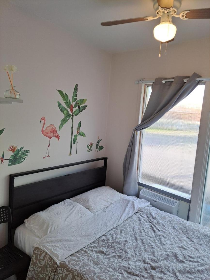 Welcome To Airbnb Saint-Jean-sur-Richelieu Quarto foto