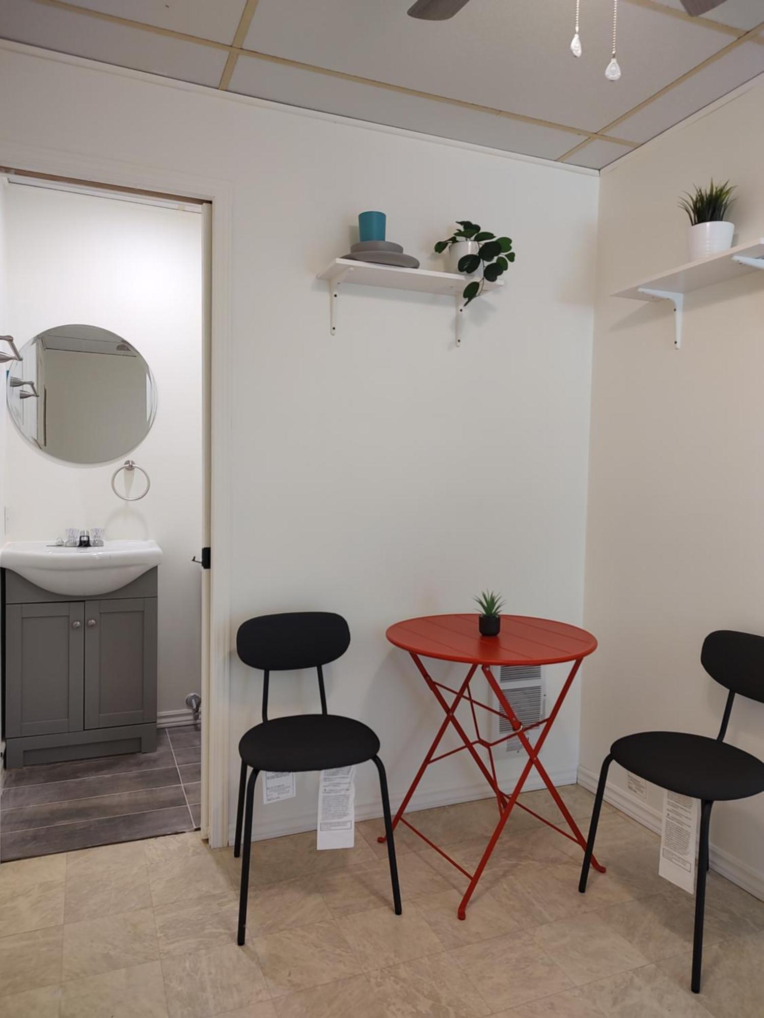 Welcome To Airbnb Saint-Jean-sur-Richelieu Quarto foto